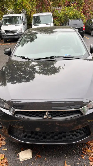 Mitsubishi Lancer 2.4 All wheel drive 2017 - Very Clean in Cars & Trucks in City of Montréal