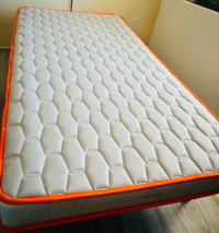 Single Bed and Mattress as new with mattress cover