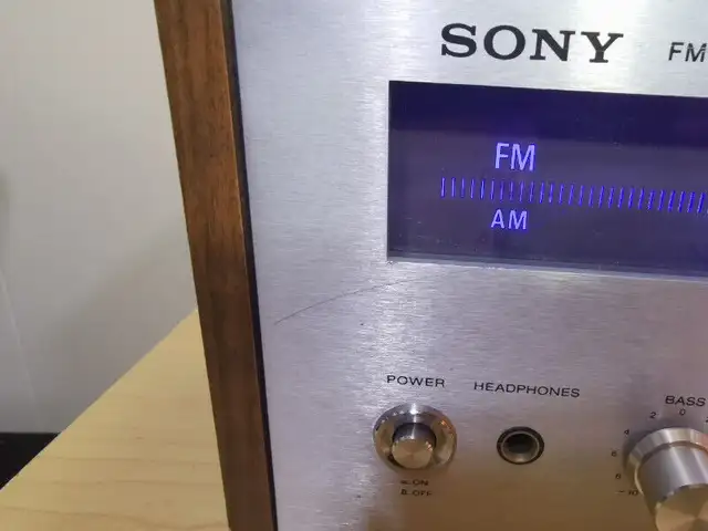 Vintage Sony  Receiver Model STR-1800 " VERY RARE" in Stereo Systems & Home Theatre in Mississauga / Peel Region - Image 6
