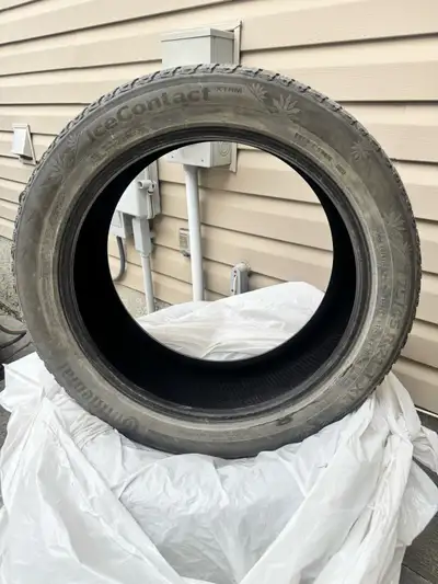 Continental ice contact xtrm 275/45R21 4 tires 7/32 tread depth