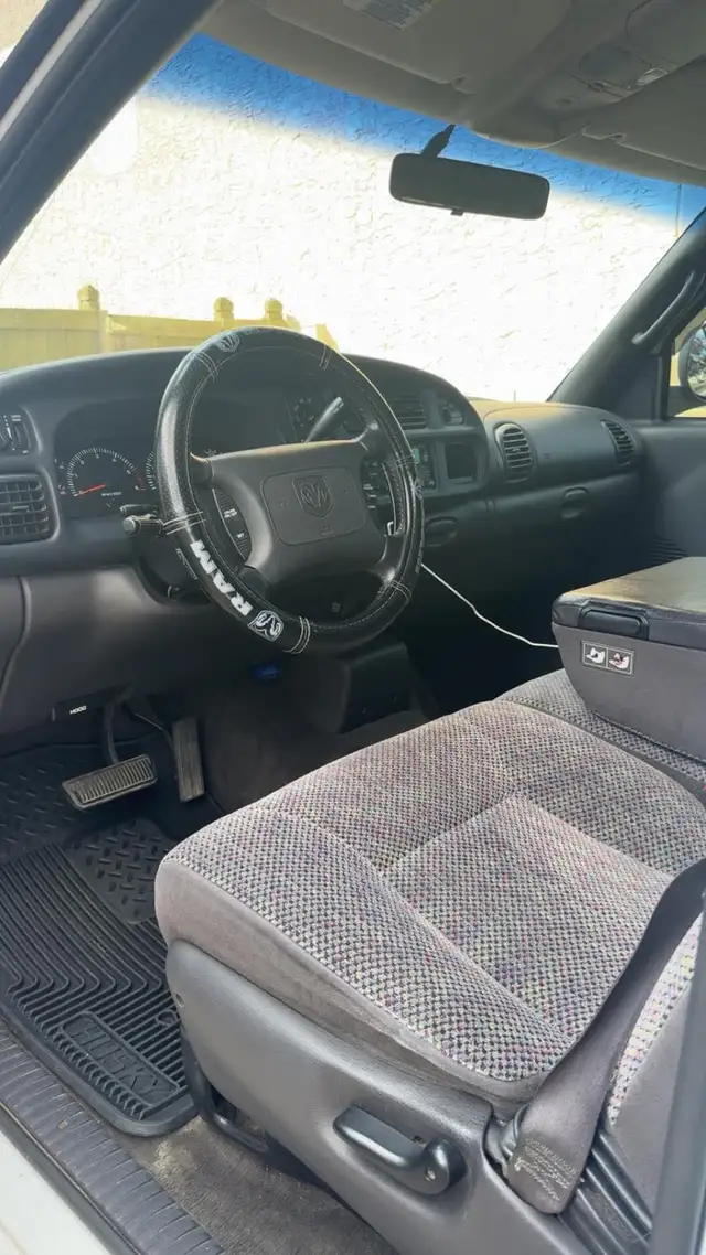 2001 RAM 1500 2ND GEN592355122301511683