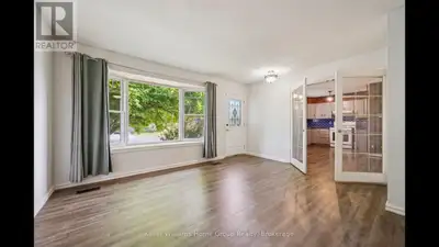 All inclusive (heat, hydro, water) 3 bedroom floor level of house for rent in Hanover. Shared laundr...