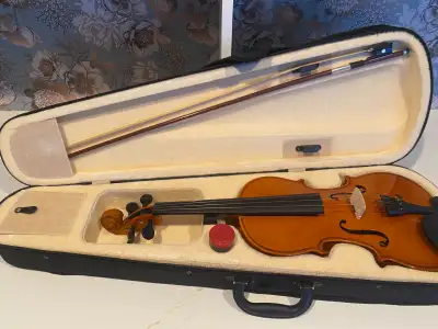 Violin 1/8 size Stentor, complete set up, View more