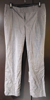 Women's pants - casual to dressy - size small EUC
