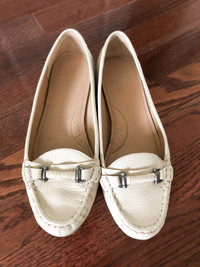 Women’s size 9 leather loafers- cream color