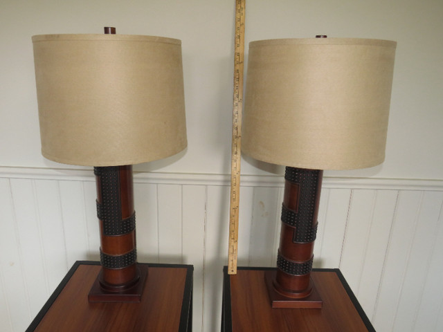 Pair Of Lamps (Tables Also For Sale) dans Éclairage intérieur et plafonniers  à Trenton