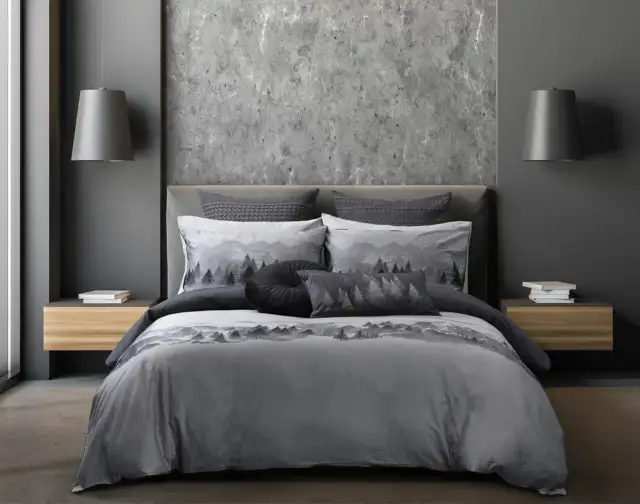 REVERSIBLE KING SIZE DUVET COVER AND 2 PILLOW SHAM COVERS in Bedding in Ottawa - Image 3