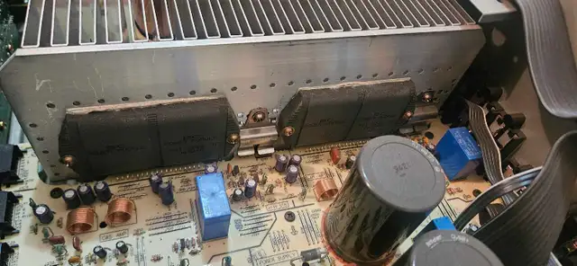 Technics SA-GX650 Vintage Stereo Receiver in Stereo Systems & Home Theatre in City of Toronto - Image 8