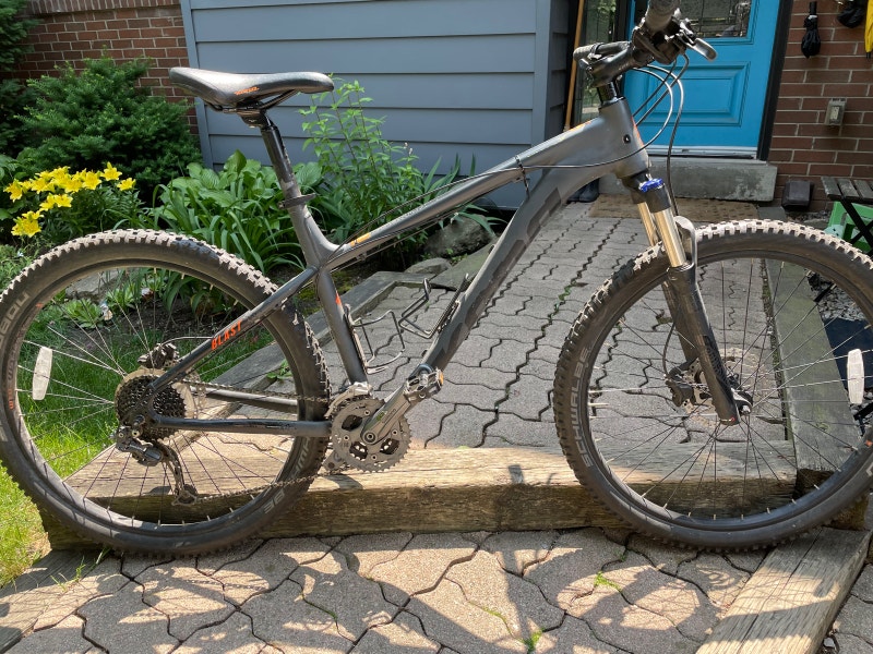 Mountain Bike Kona Blast (Size M) Mountain Mississauga / Peel