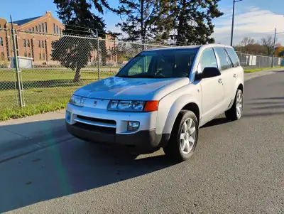 One owner 2004 Saturn vue with the Honda v6 and AWD. Hidden hitch, airconditioning, cruise, power wi...