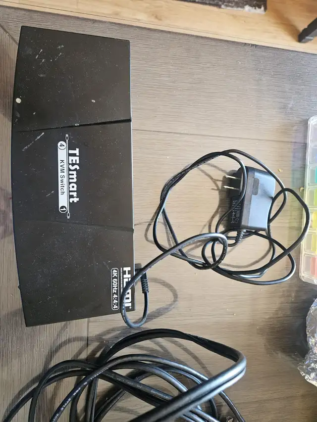 4-Port KVM Switch 4K 60Hz – Perfect for Home Office & Multi-PC S in Cables & Connectors in Mississauga / Peel Region - Image 2