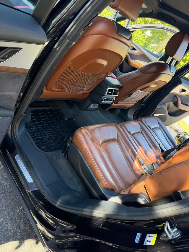 car detail 574233396768286721