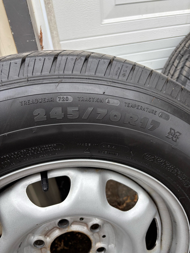 all season tires and rims, off of a ford f150. in Tires & Rims in Barrie - Image 4
