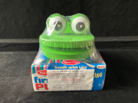 Brand New Melissa & Doug Wooden Frolicking Frog Pull Toy