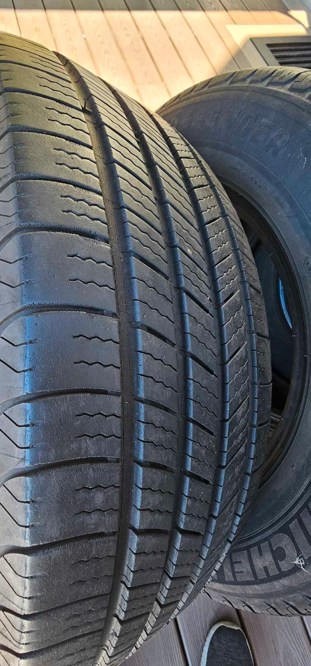 Used Michelin 225/65R/17 All season tires in Tires & Rims in Oshawa / Durham Region - Image 2