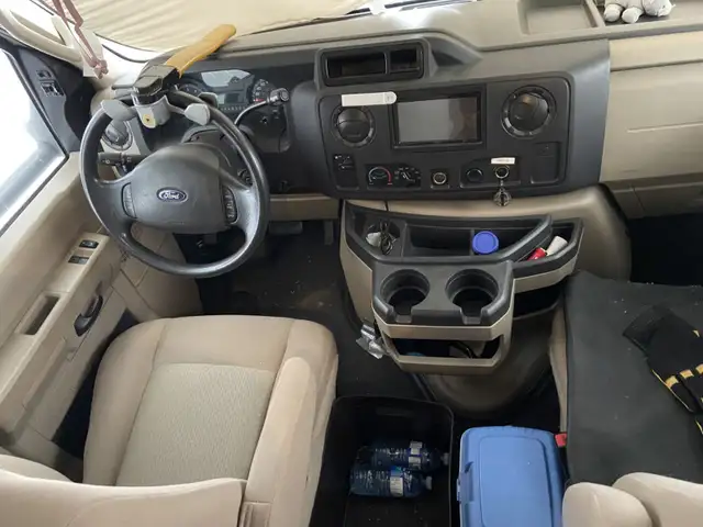 2012 Class C Adventurer 31DS Motorhome in RVs & Motorhomes in Parksville / Qualicum Beach - Image 11