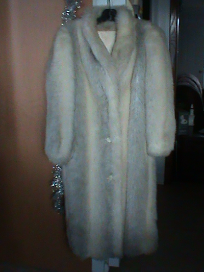 manteau de fourrure synthétique de loup, View more