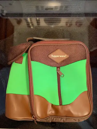 Tupperware neuf, View more