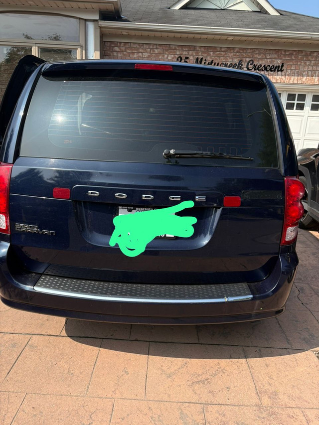 Dodge caravan in Cars & Trucks in Mississauga / Peel Region