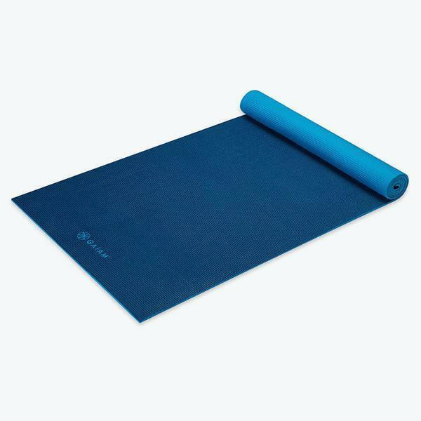 Gaiam Yoga mat and towel set in Exercise Equipment in City of Toronto - Image 2