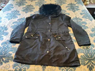 New Women's Multipocket Hoodie Furr Jacket for sale., View more