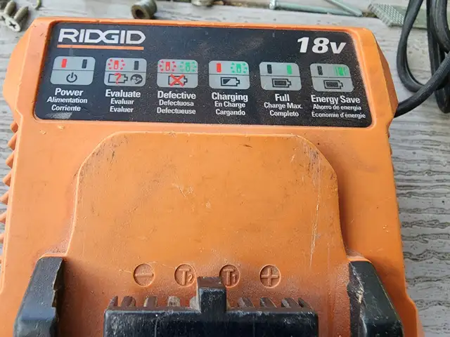 18V Ridgid Battery Charger R86091 For Ridgid 18V Lithium Ion in Power Tools in Windsor Region - Image 3