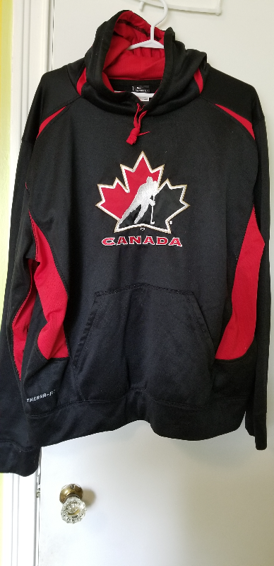 Team Canada "Nike" Hoodie - Large Therma-Fit, View more