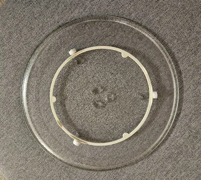 13.5" GE Microwave Turntable Assembly with Plate in Microwaves & Cookers in Mississauga / Peel Region - Image 2