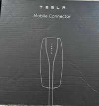 Tesla mobile connector 