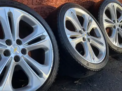 OEM 18” x 7.5” Chevrolet Cruze/Trax wheels removed from a non collisioned model. Also fits Volt/Bolt...