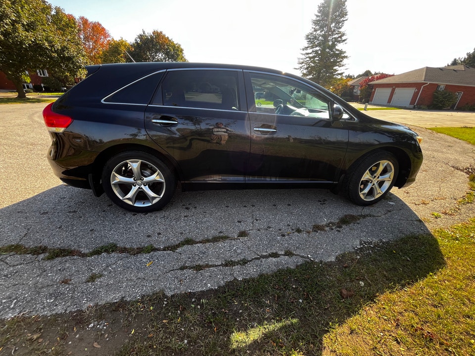 2012 Toyota Venza AWD V6 GPS Panoramic roof | Cars & Trucks | Stratford ...