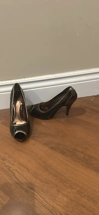 women’s shoes, View more