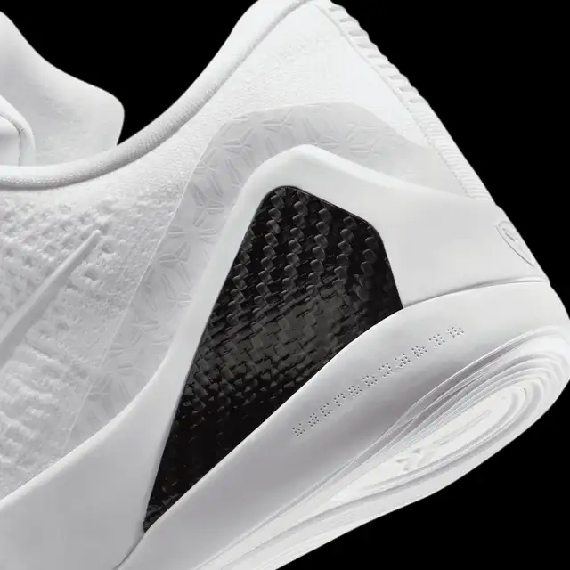 Kobe 9 Elite Low Protro Halo NEW sz 12 shoe in Men's Shoes in Markham / York Region - Image 8