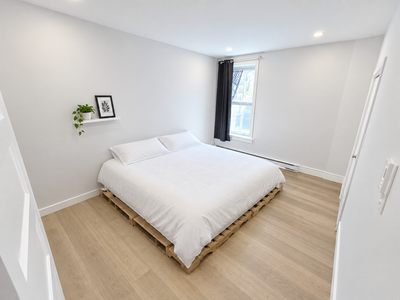 Renovated 3½ (1BR) – Verdun – Lease Transfer 360 Regina, Verdun, QC Bright, fully renovated 3½ steps...