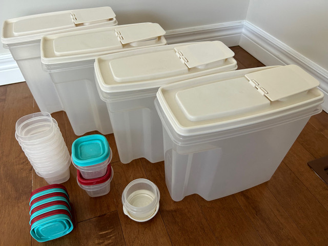 4 RUBBERMAID STORAGE CONTAINER 11 SMALL CONTAINERS W/ LIDS 30PC in Storage & Organization in Peterborough