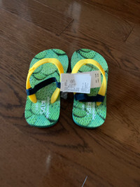 Abercrombie Kids sandals (BNWT)