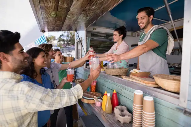 Part time job for a food truck in Bar, Food & Hospitality in Oakville / Halton Region - Image 2