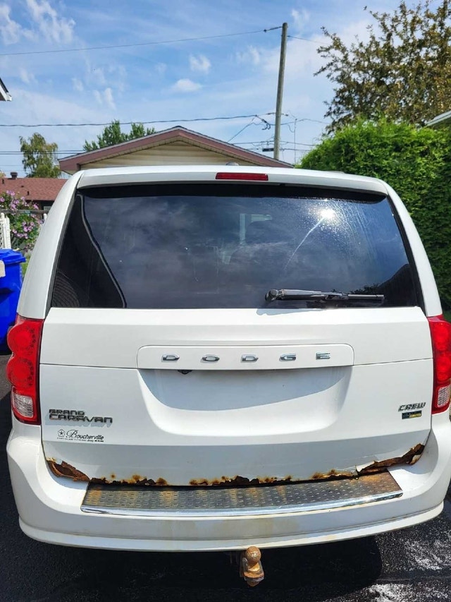 Dodge Grand Caravan 2014 — photo 3