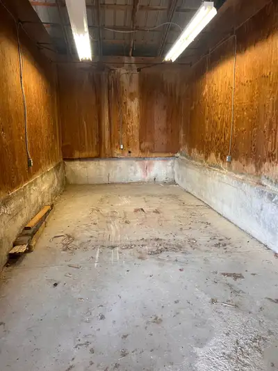 INDOOR AND OUTDOOR SPACE FOR RENT