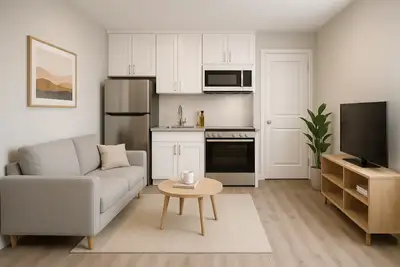 1 bedroom, 1 bath unit - Available September 1