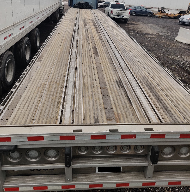 *CLEAN* Flatbed Trailer for Sale *REITNOUER* *LOWERED PRICE* Heavy
