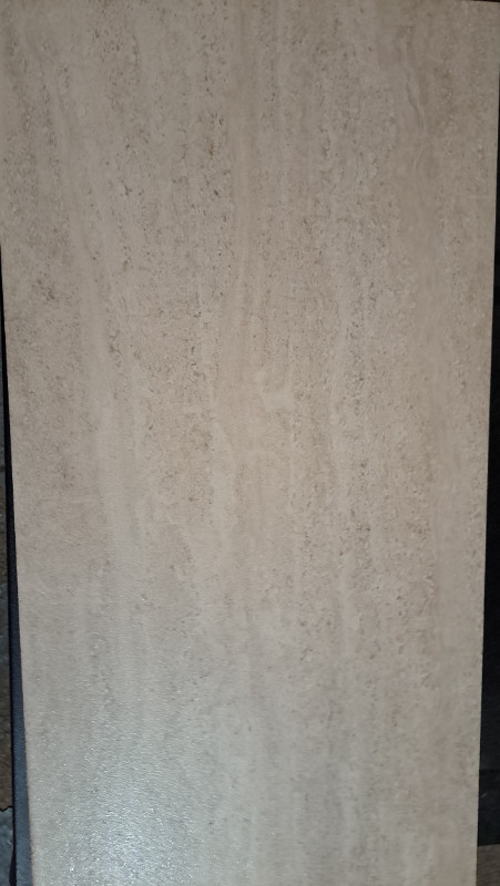 Travertine Beige Tile dans Planchers et murs  à Hamilton - Image 2