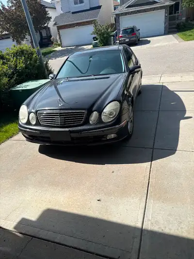 Well taken care of new air suspension be shaft new tires
