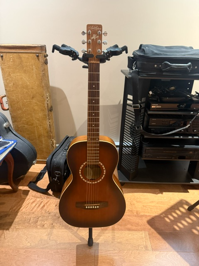 Art&Lutherie (Godin) Ami Cedar Parlor, View more