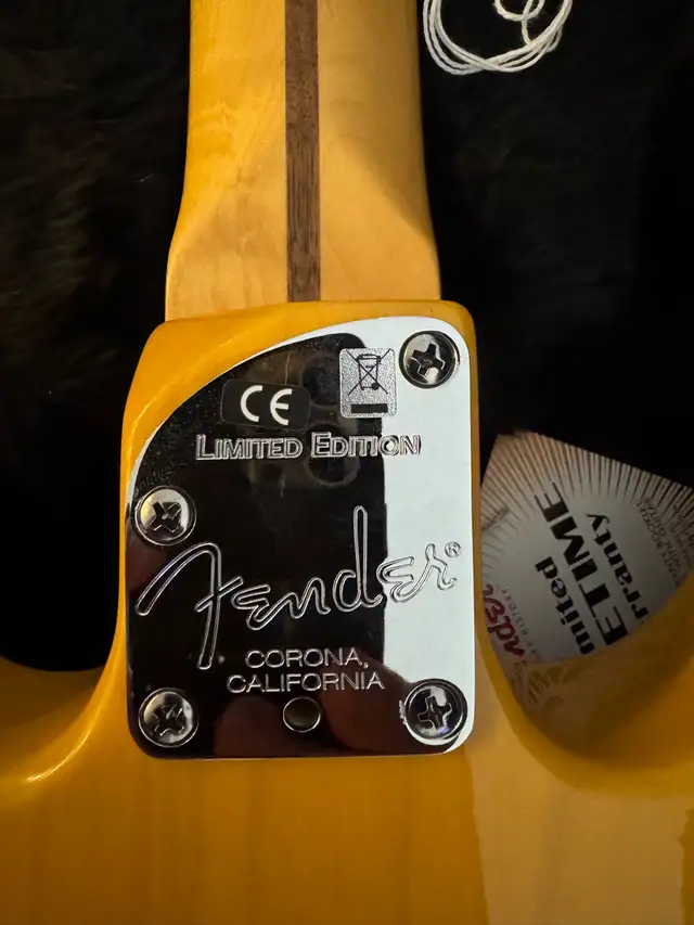 2015 “10 for 15” Fender Double Cut Telecaster Limited Edition in Guitars in Edmonton - Image 4