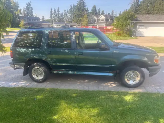 Ford Explorer552033504398551041