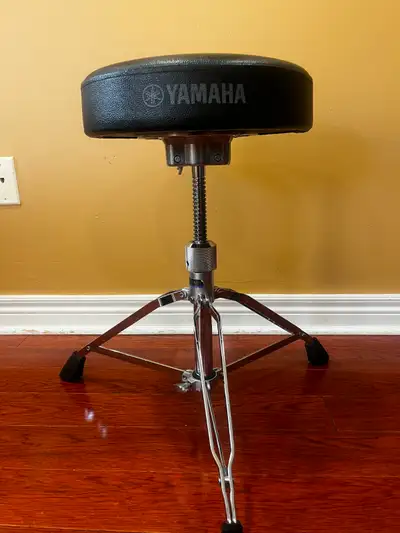 Yamaha DS840 Double Braced Drum Throne – Heavy Duty Drum Seat, View more