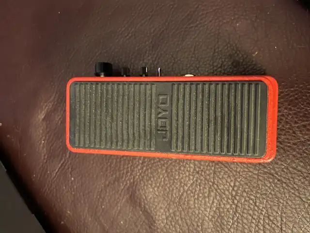 Joyo all metal Wah/Volume Pedal with toe switch & Power adapter in Amps & Pedals in Markham / York Region - Image 7