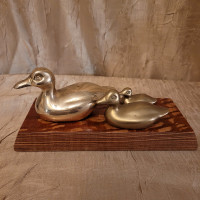 Beautiful Solid Brass 3 Duck Family on a Lacewood Display