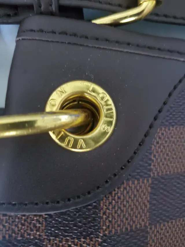 Louis Vuitton Purse in Women's - Bags & Wallets in London - Image 6